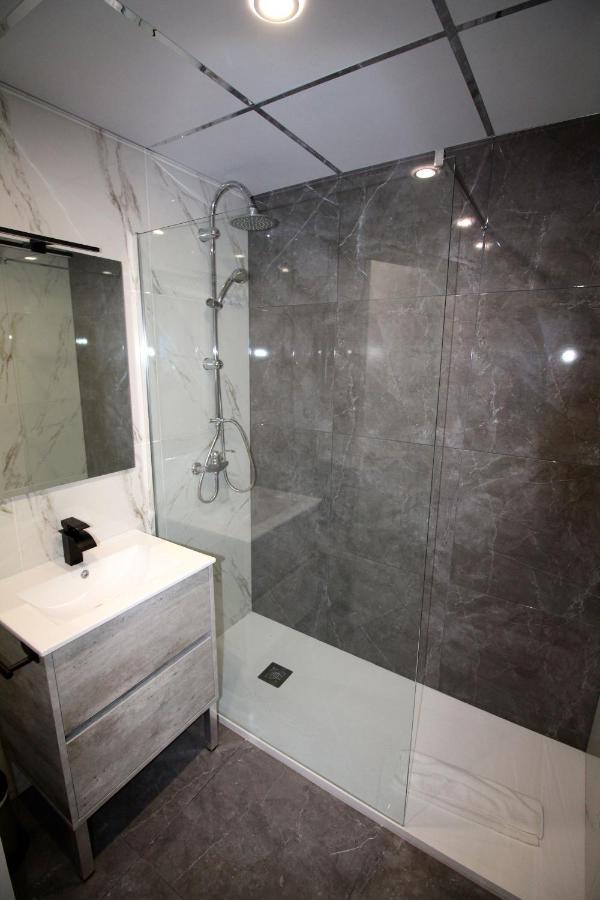 Apartamento Arenales อาเรนาเลส เดล ซอล ภายนอก รูปภาพ